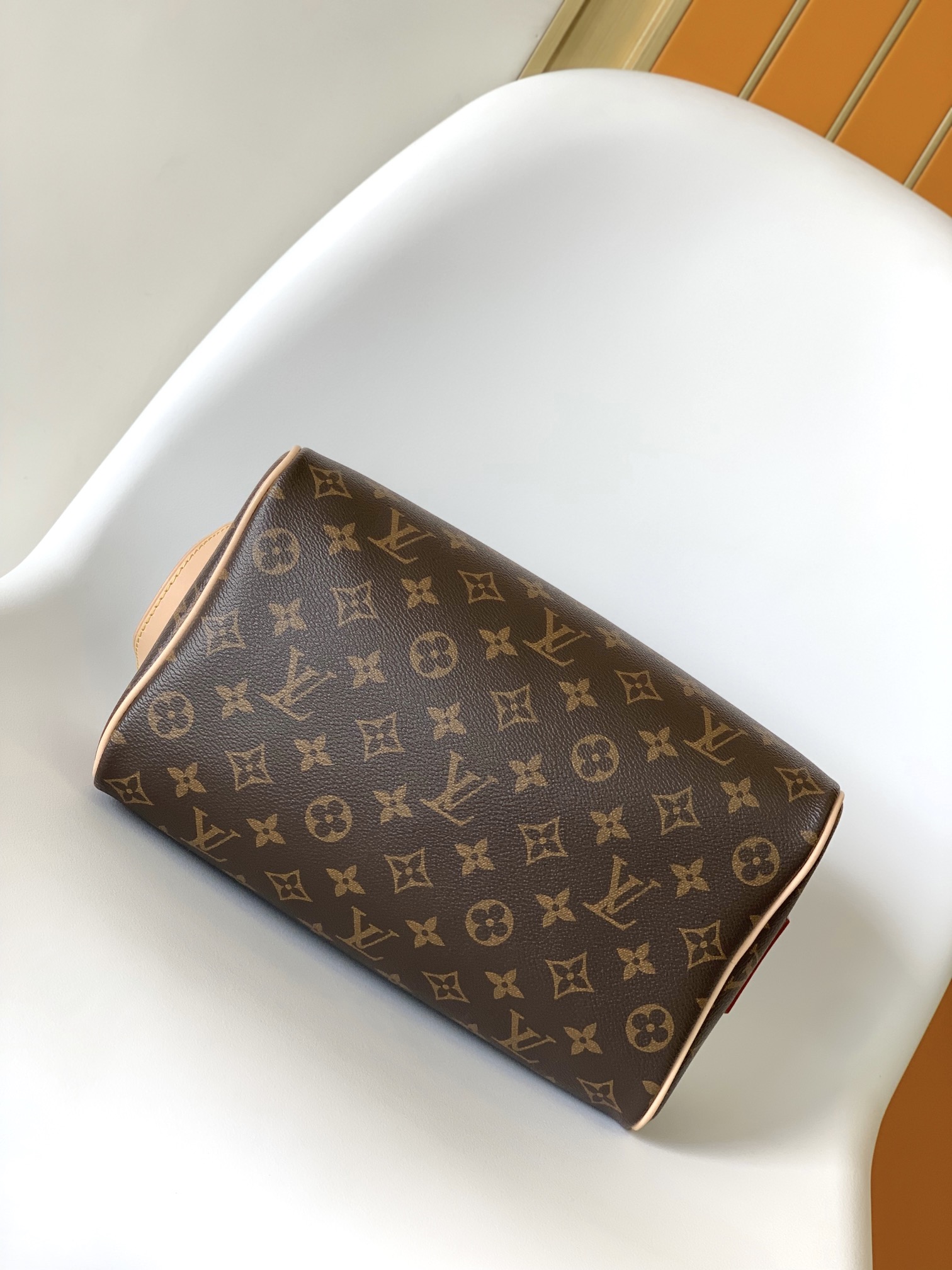 M44494 LV DOPP Toiletry Bag - 图片 10