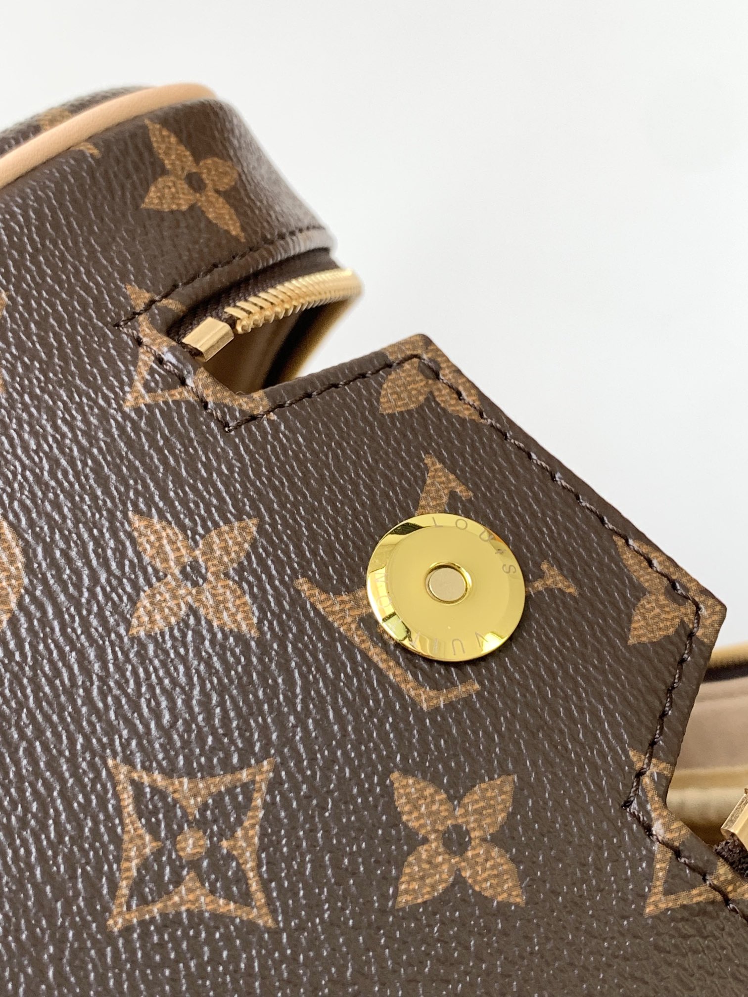 M44494 LV DOPP Toiletry Bag - 图片 3