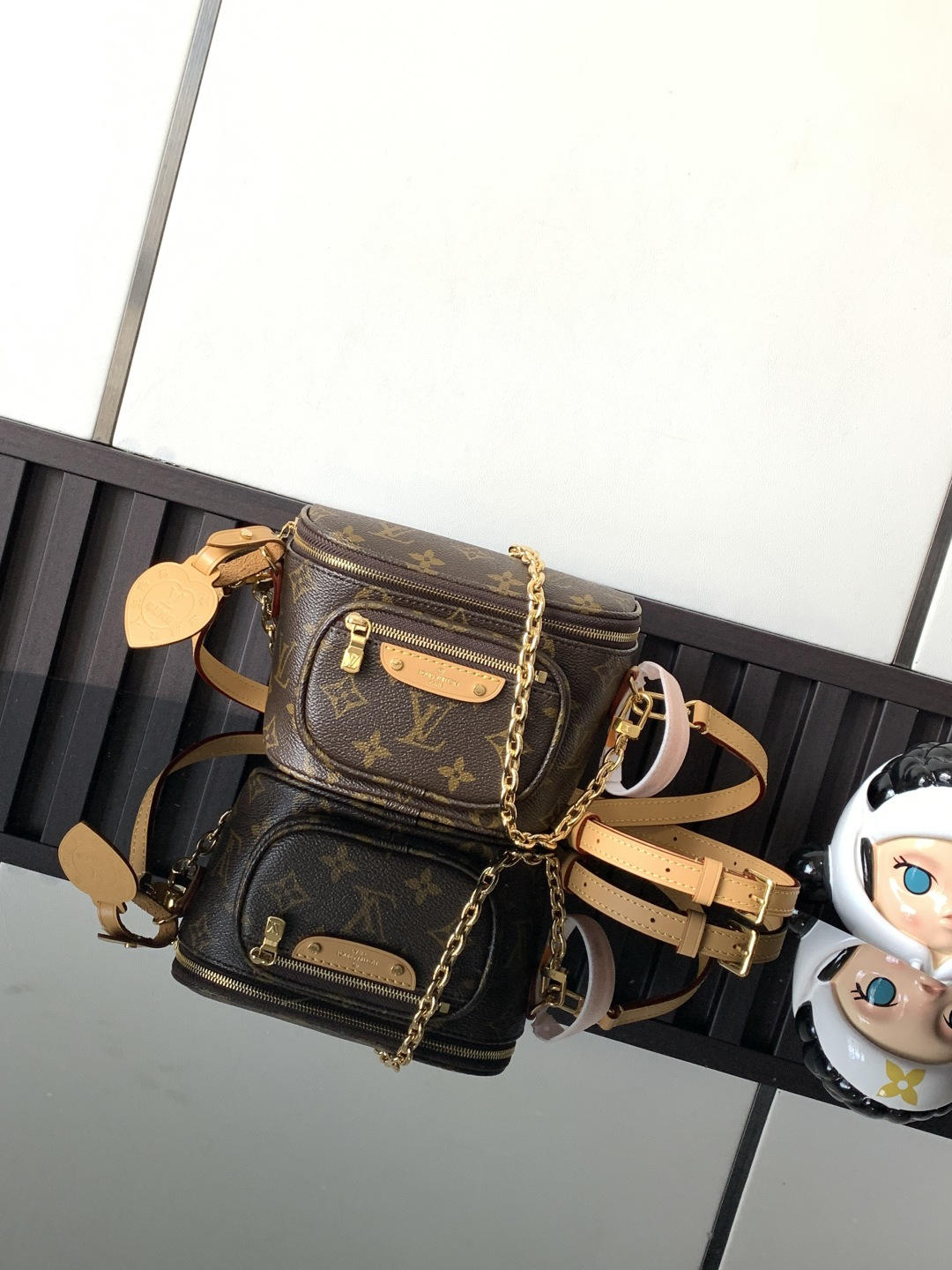 M82335 LV MINI BUMBAG - 图片 2