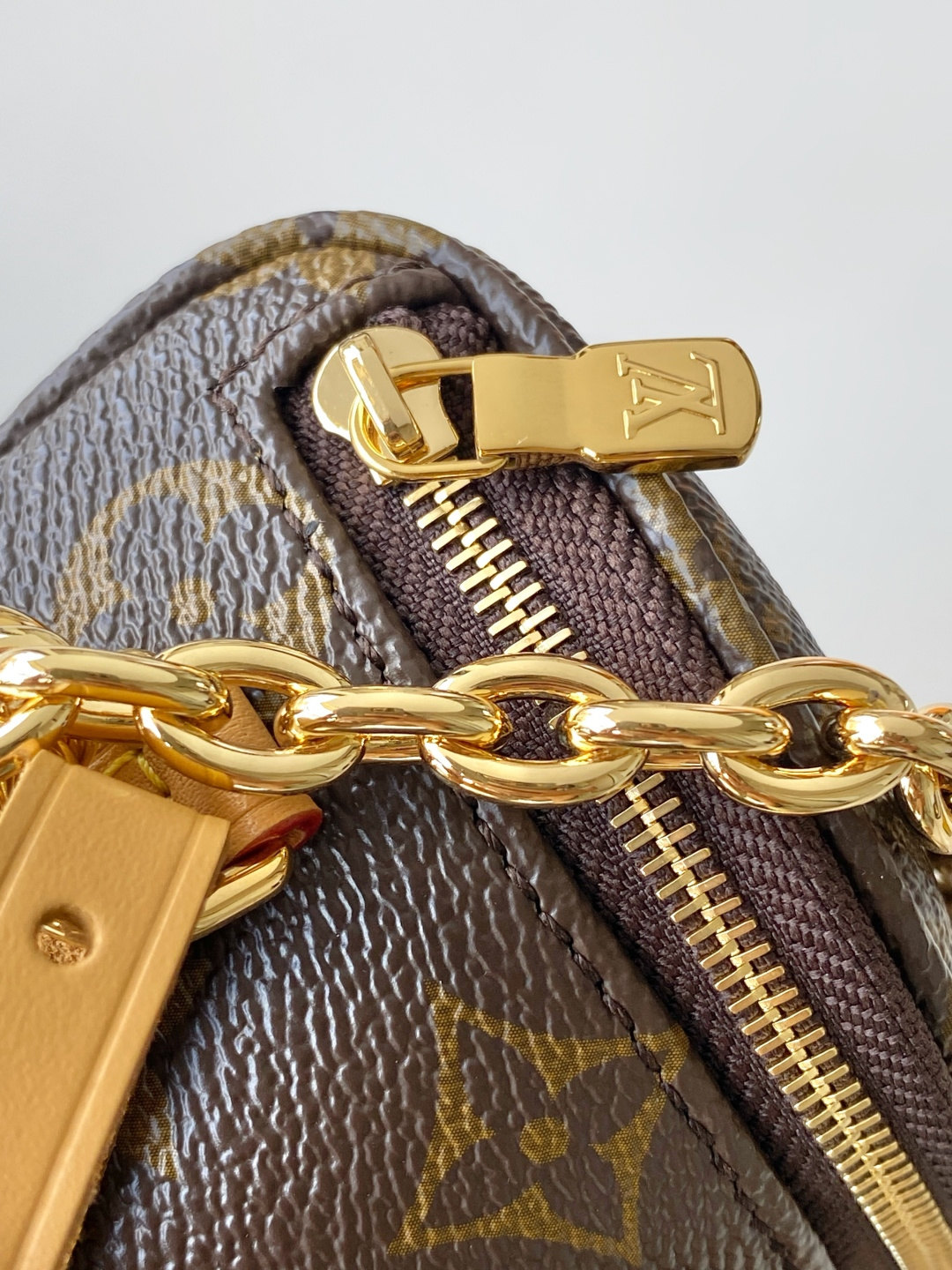 M82335 LV MINI BUMBAG - 图片 5