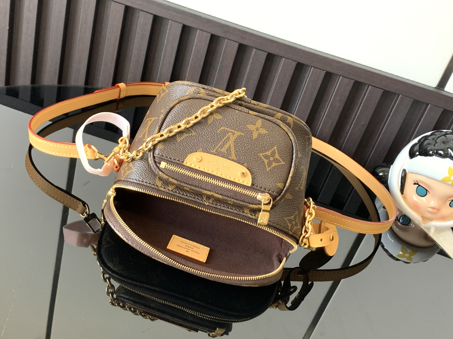 M82335 LV MINI BUMBAG - 图片 4