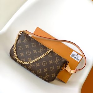 M82766 LV POCHETTE ACCESSOIRES