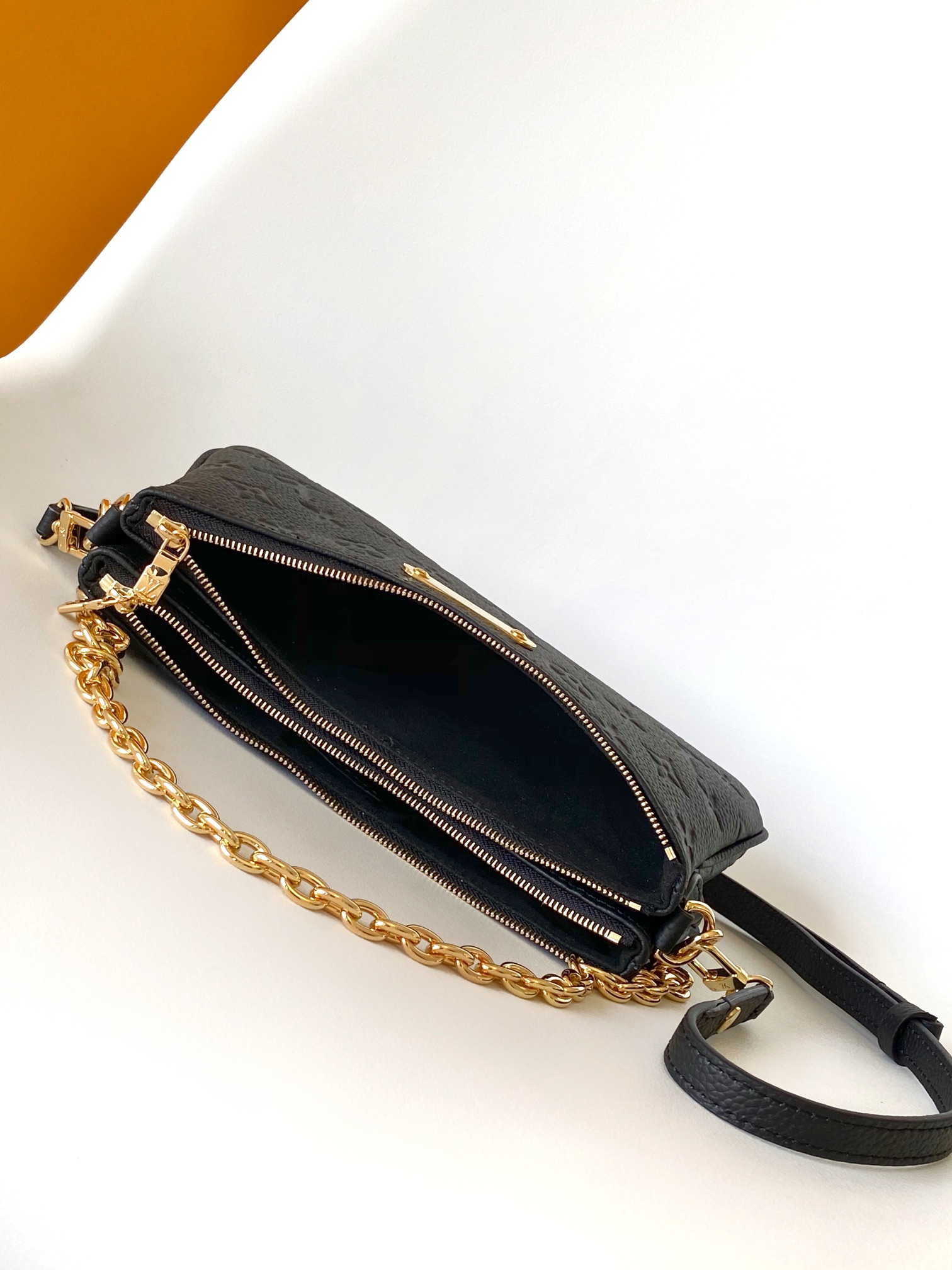 M83301 LV Liv Pochette - 图片 4